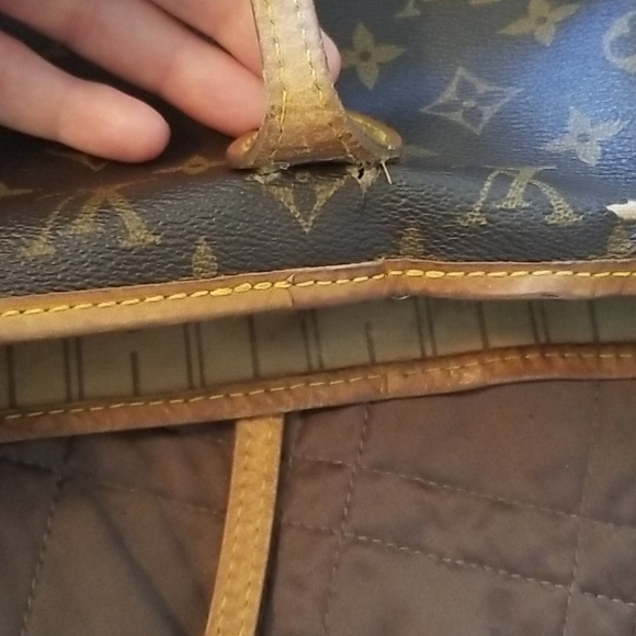 Authentic Louis Vuitton MM Neverful - Picture 8 of 8